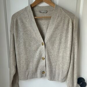 Everlane 100% Cropped Cashmere V-Neck Cardigan in Oatmeal Size M